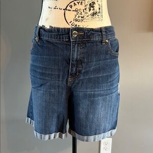 Jennifer Lopez - size 16W, boyfriend Denim Blue Women's Shorts